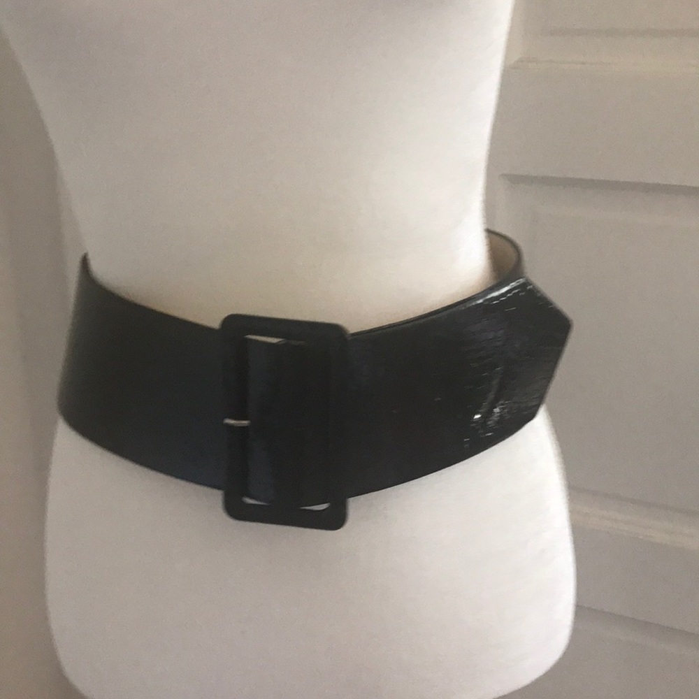 Black leather BeBe belt